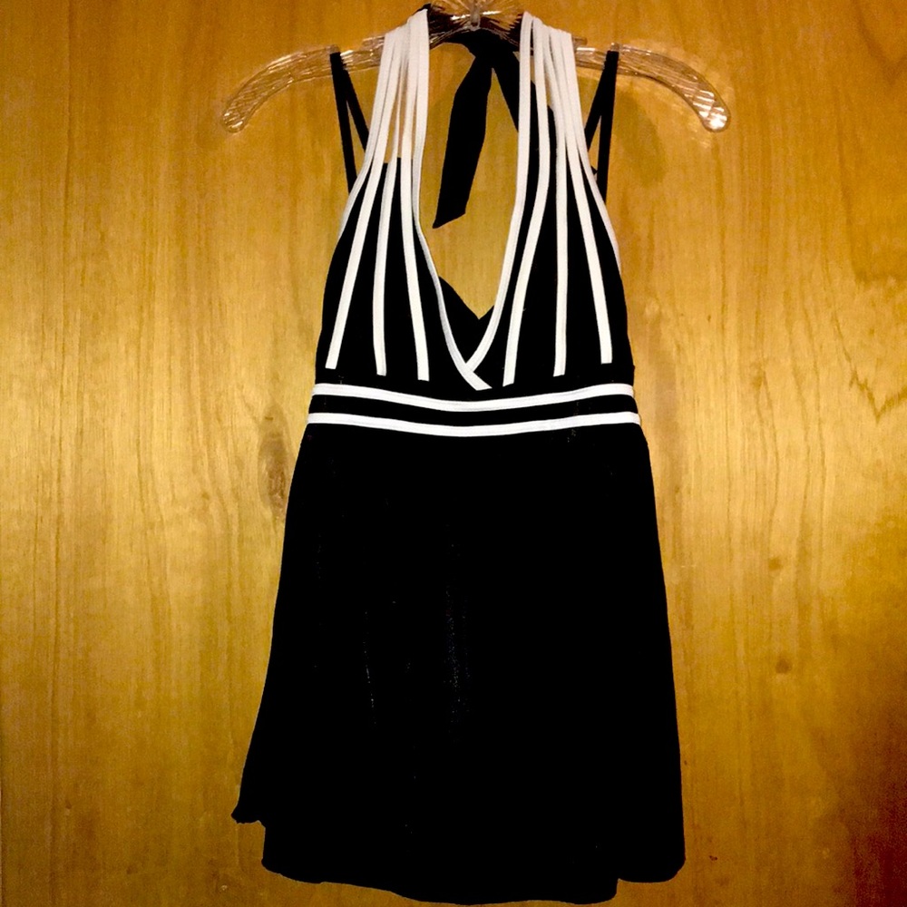 Very versatile Tankini top!!